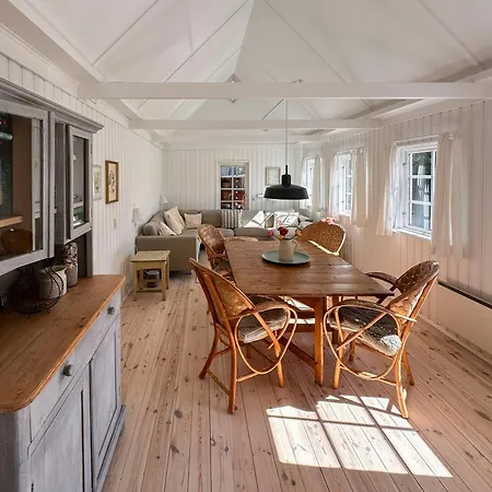 Dom wakacyjny Architect-designed Summer House Near Hald