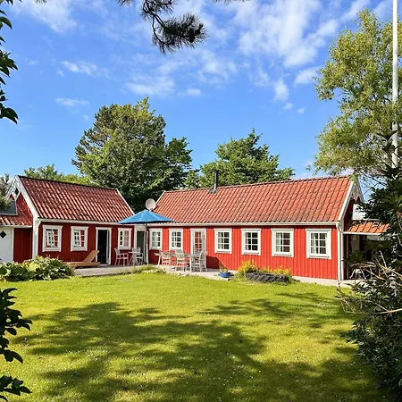 Architect-designed Summer House Near Hald *